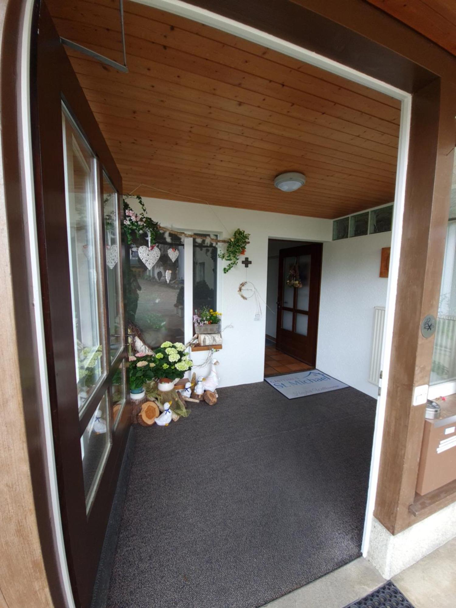 Haus St.Michael Hotel Dozwil Екстериор снимка
